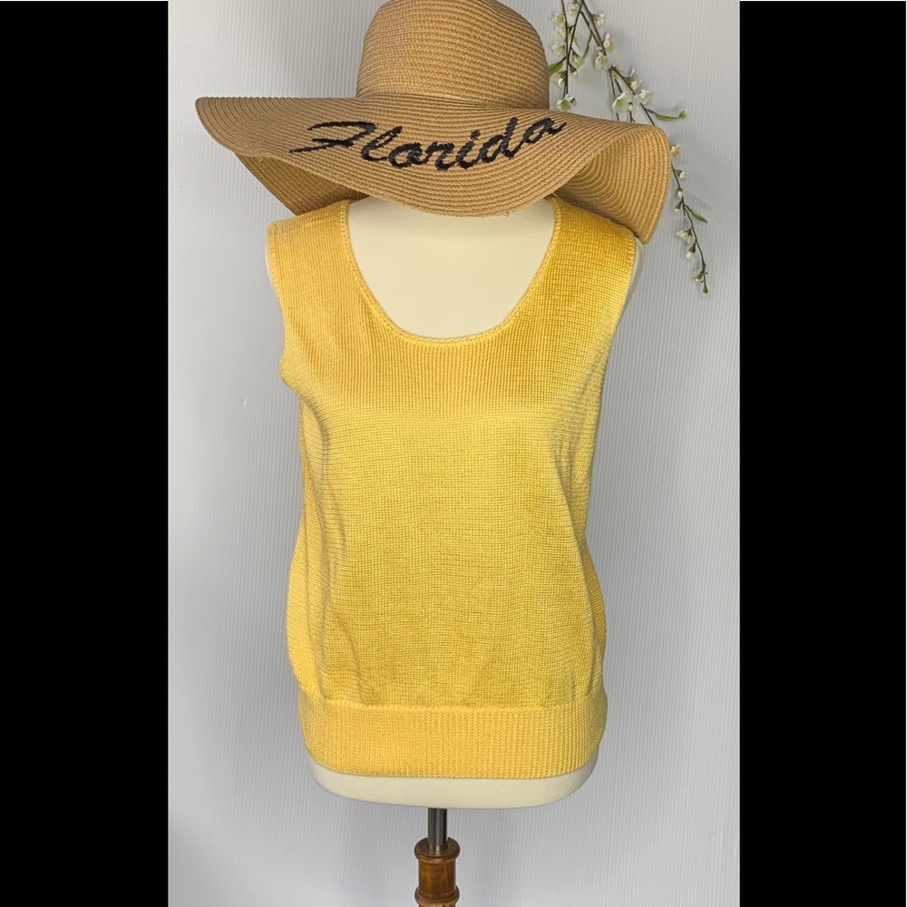 Fía Italia Yellow Top sleeveless and Sweaters Sz L